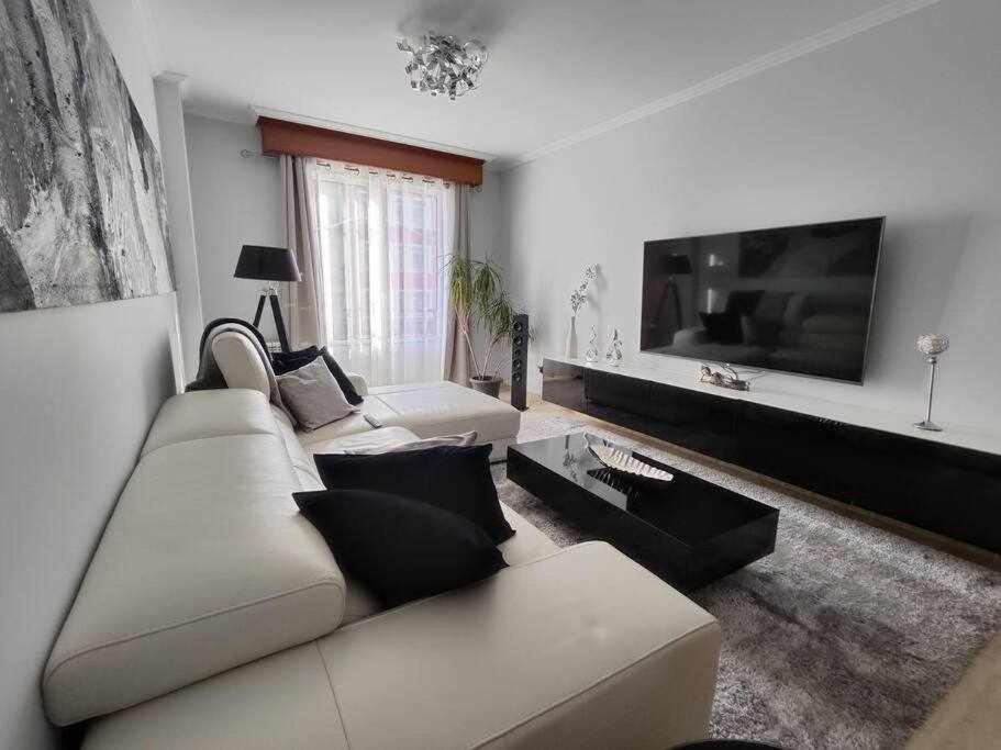 Apartamento Magnifico Piso En Naron Exterior foto
